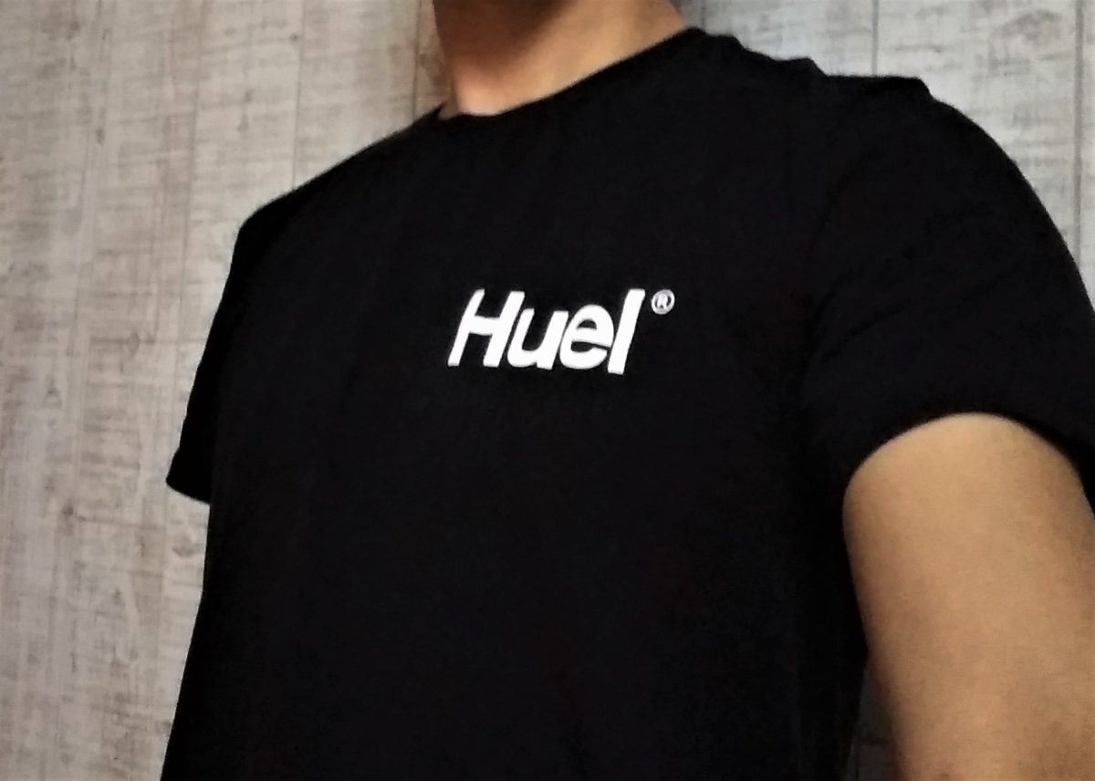 HuelのTシャツ