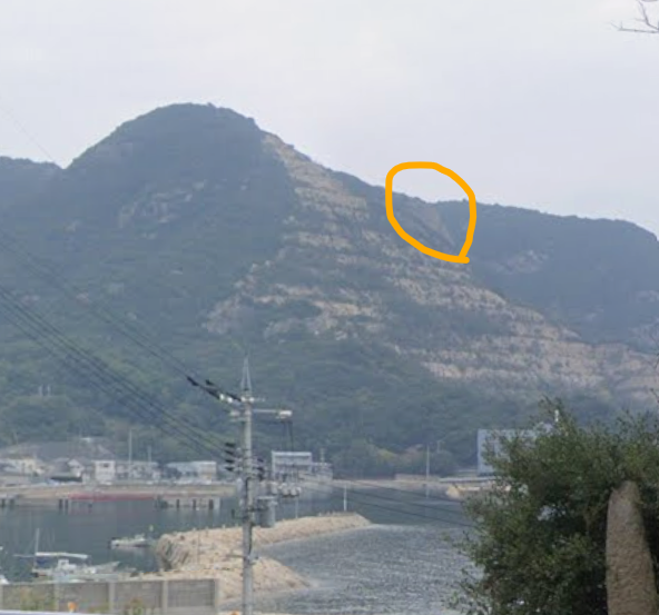 道路から見えるインスボン