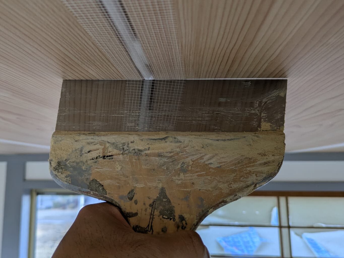 天井の段差の少ない場所