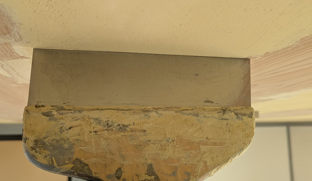 仕上げパテ硬化後の様子
隙間はほぼない仕上がりとなった