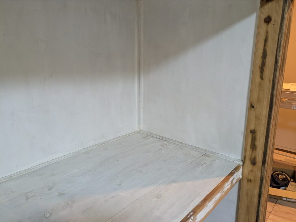 改装前の押し入れの内側