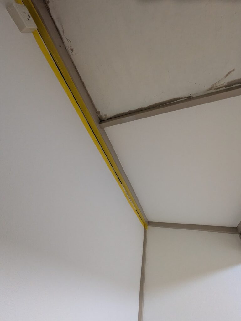 塗装した押入れ内側